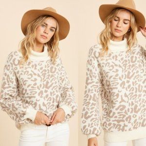 🔥🔥 LEOPARD PRINT TURTLENECK SWEATER